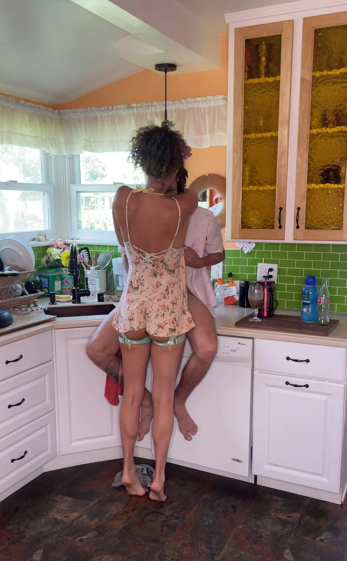 VibeWithMommy: Telah bekerja terhadap palam punggung itu