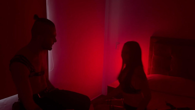 Allison Sweet: Червона кімната з коханим, поки чоловік на роботі