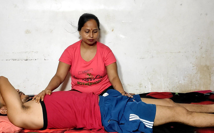 Real Indian Threesome: 成熟的印度角质熟女 Ki Mast Chudai - 德西性爱