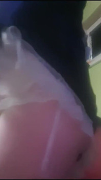 Sissy din latex cu o surpriză
