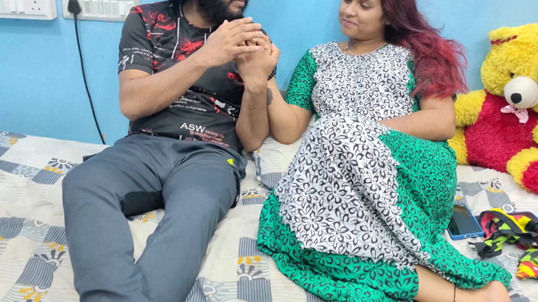 Vaigavarun Feet romance: Melancap Romantik Pasangan Mallu India