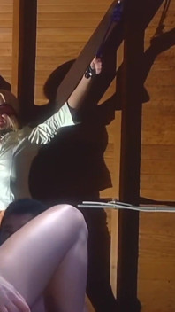 Faith Leon: Scopami Forte Mentre Aurora Snow Ascolta Il Nostro Piacere