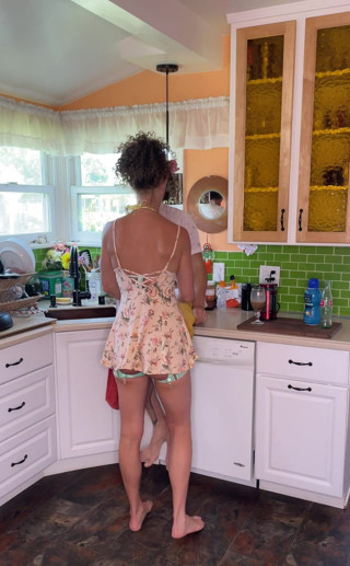 VibeWithMommy: Were Working Against That Butt Plug
