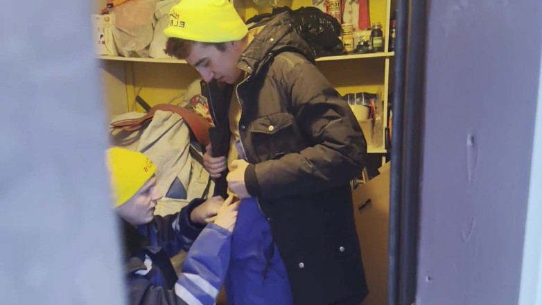 Ethan Lestray: Celé video, kamarád mi zavolal do stodole, ošukal mě a...