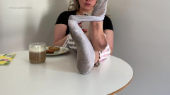 Empress Bella Sadic: Sexy Fees and Wrinkled and Dirty Soles of the Empress...