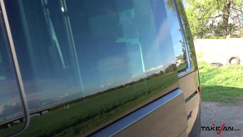 Take Van: Wendy Moon se masturbe dans une camionnette et convainc son...