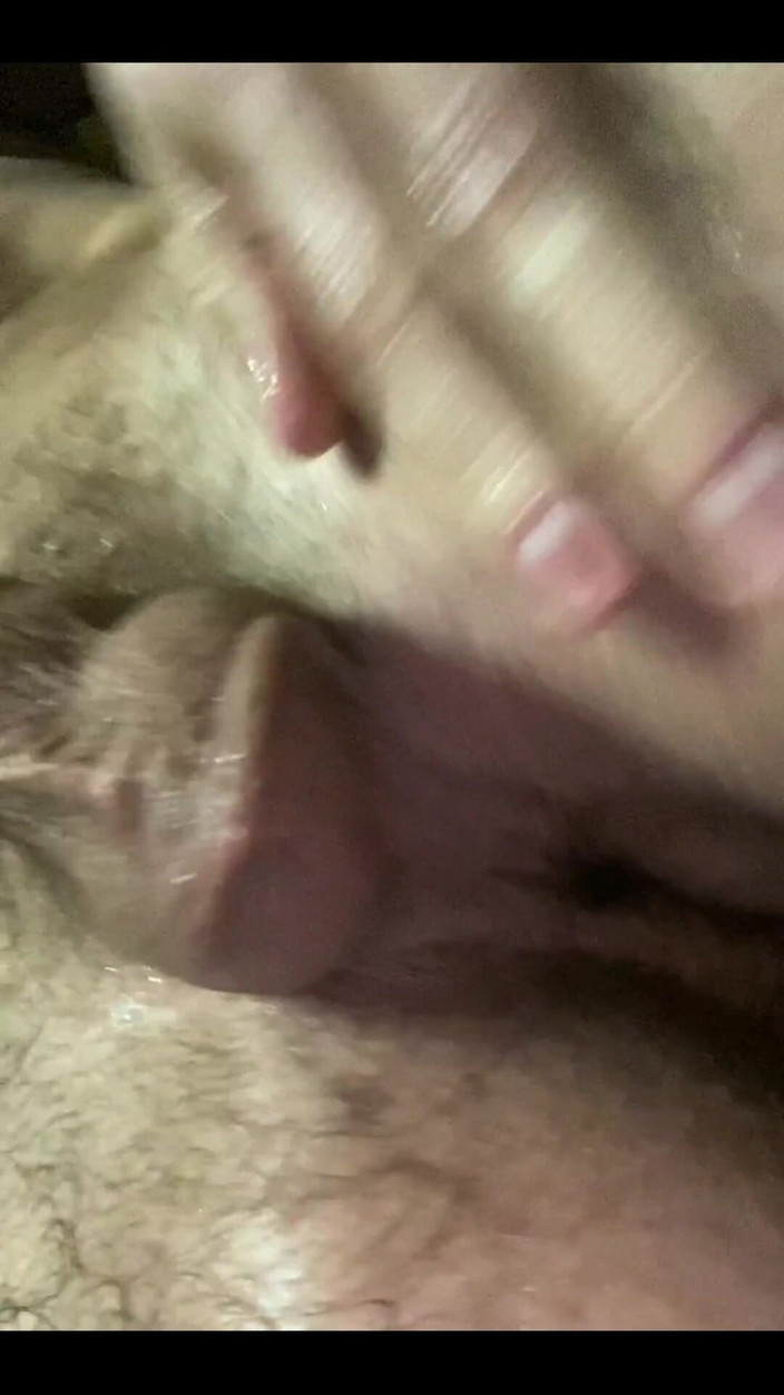 Leo Bayne: Ngentot di kamar mandi sampai muncrat