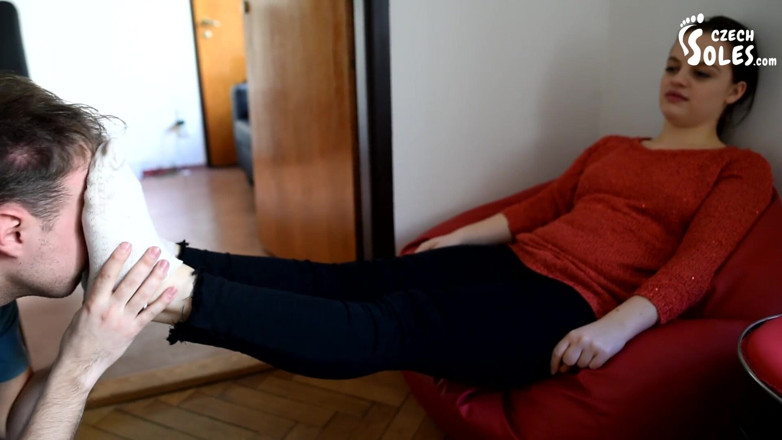 Czech Soles - foot fetish content: Kaki dan kaus kaki cewek berbau