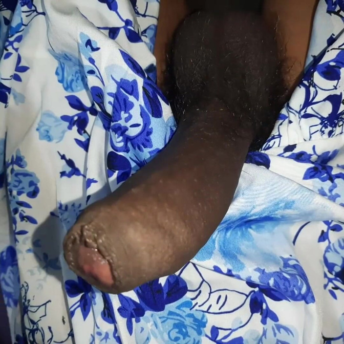 Hot Kolla: Cute Boy Masturbating Wearing Frock
