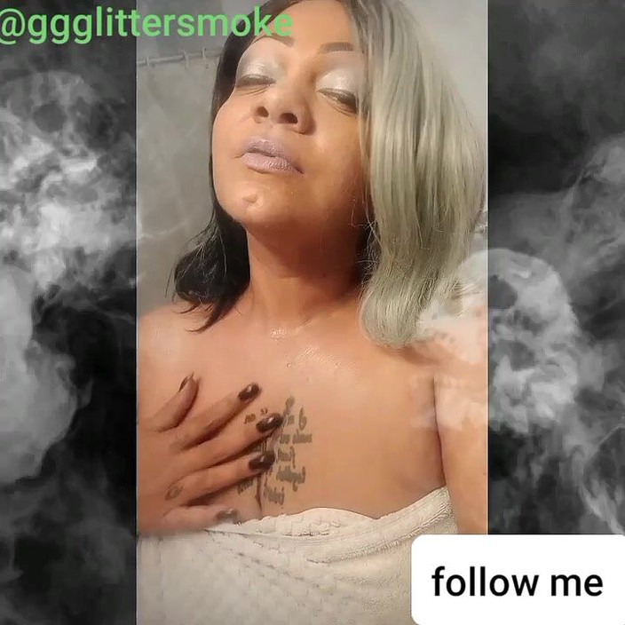 Glitters smoke haus: Tak úžasné!