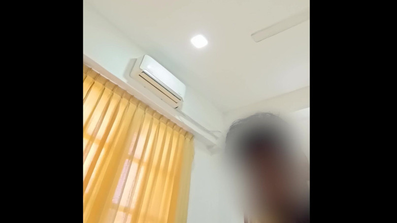 Sira Siddyak: Le avventure dopo il college della ragazza dello sri lanka.