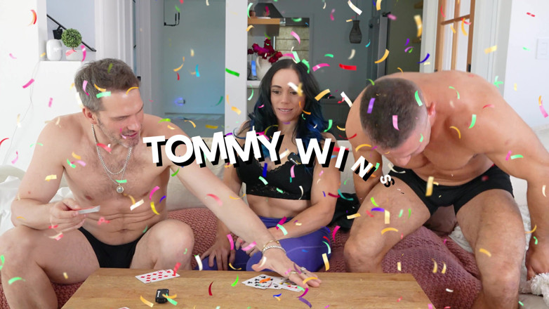 Tommy Wood XXX: Female Bodybuilder Vanessa Getting Fucked on Tom Games Podcast