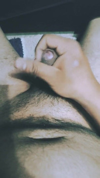 Saya melancap sambil memikirkan teman wanita saya