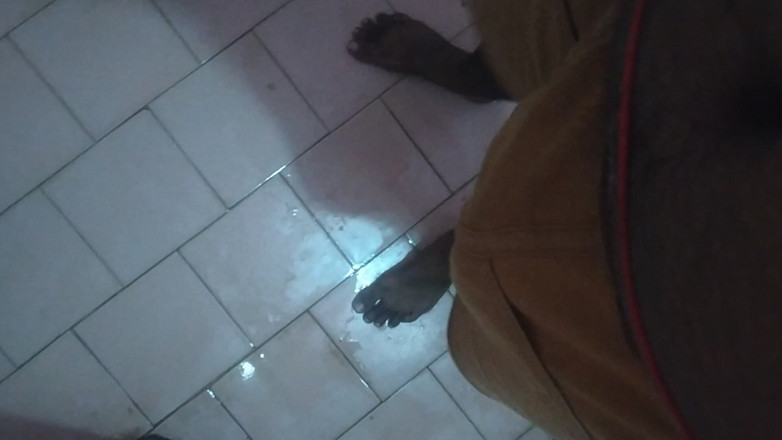 Tamil 10 inches BBC: Tamil10inchesbbc Morning Wood Setelah Sesi Pijat Tengah Malam