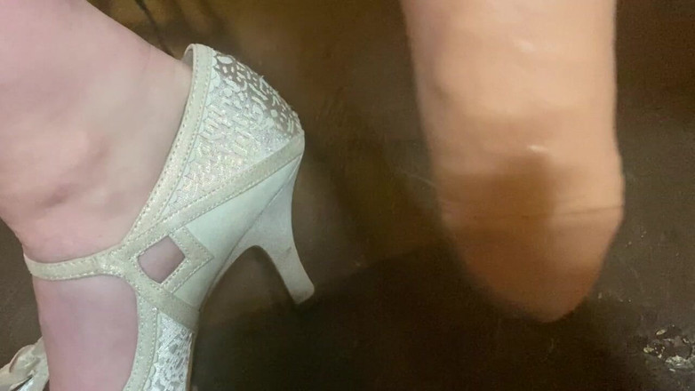 Vivienne l'Amour: Vivienne L'amour - Seja um bom garoto e leve minha cinta-