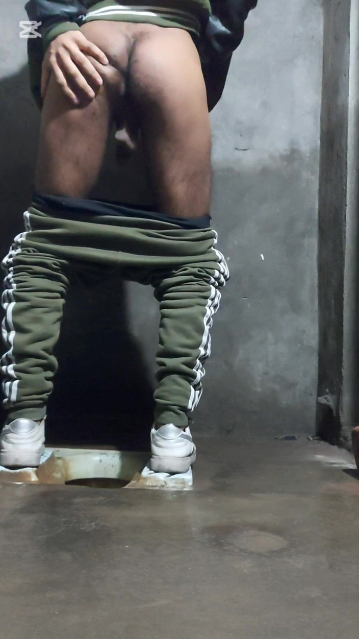 Zaid Valen: Pakistanischer junge in der badezimmer-toilette fingert