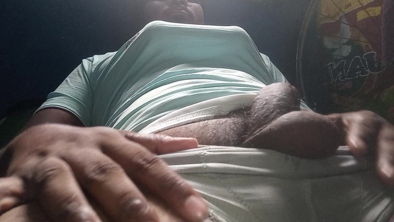Sweet Indian cock: Moje cycki i masaż penisa z ssanie cycków