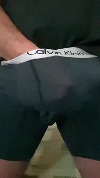 Masturbation reifer Mann mit großem Schwanz Teil 1