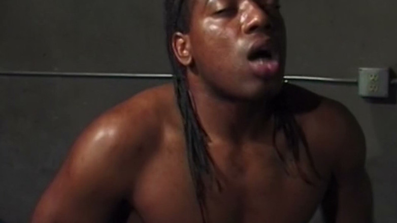 SEXUAL SIN GAY: Brownie Nutsscene-2_muscular lelaki gay hitam mengongkek antara satu sama lain...