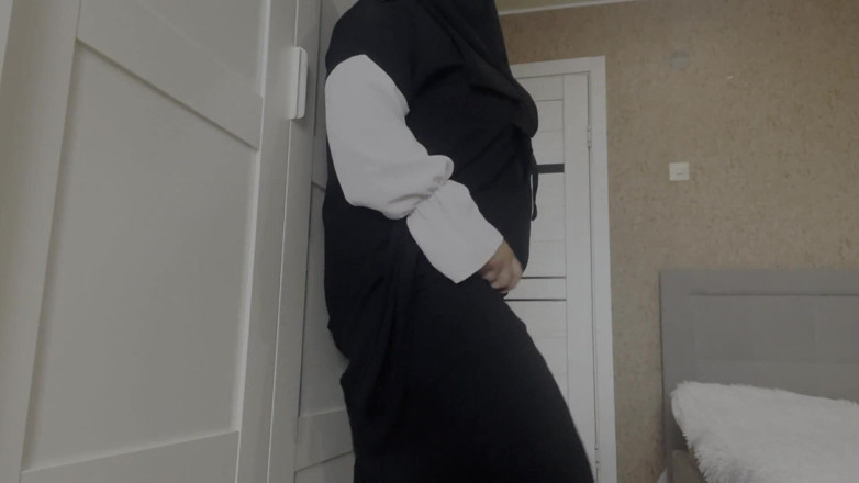 Lux Eva: Geile arabische ehefrau in netzstrümpfen