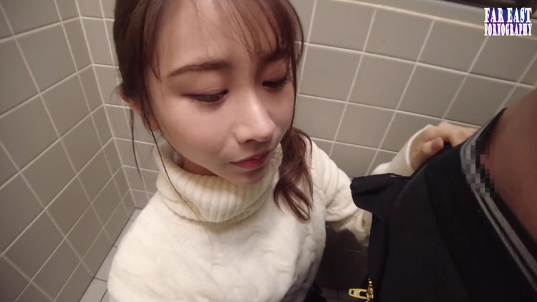 Far East pornography: Paní Gulp Trail na divokém exponované rande promočená v nekonečných...