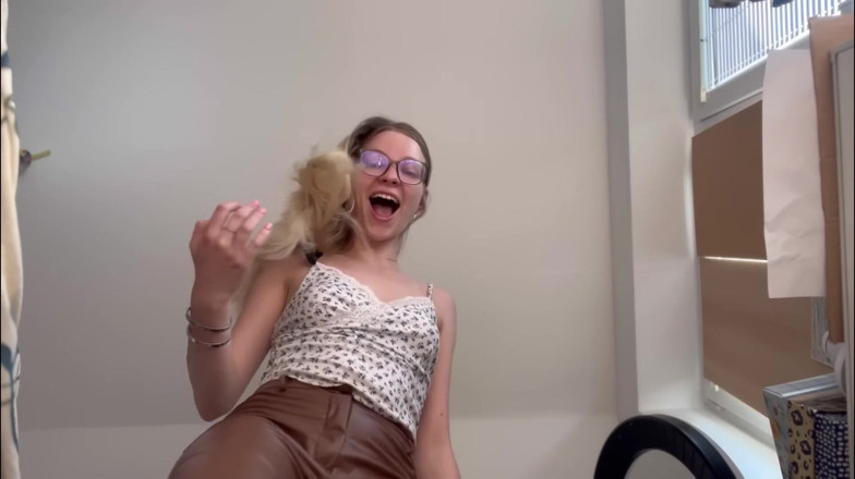 Goddess_Bella_Rae: Melancap telur awak – main peranan Asmr