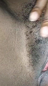 Někdy si vybereme kundičku... ale velká kundička je lepší než vůbec