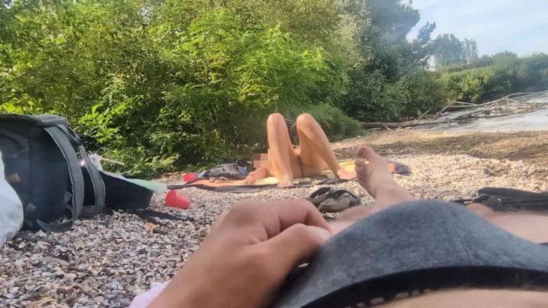 SweetJaneOfficial: Exhibicionistka mě sleduje, jak stříkám poté, co jí ukážu mého...