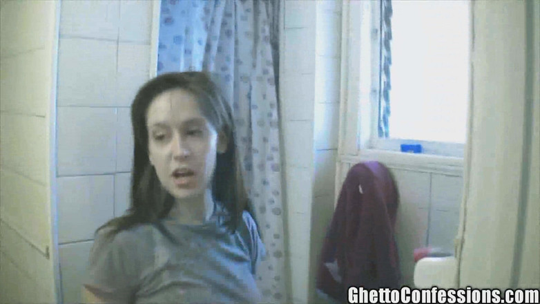 Ghetto Confessions: 可爱下垂的奶子荡妇漂亮的阴户吮吸小鸡巴舔舐翻屋之旅