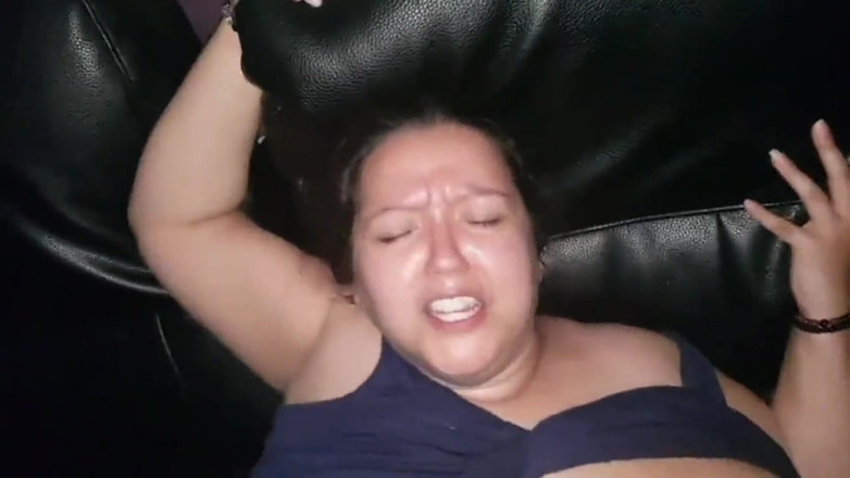 Real homemade BBW BBC porn: WildEnglishBBW BBC Nata4sex cu degetul futându-mi pizda umedă roz în același...