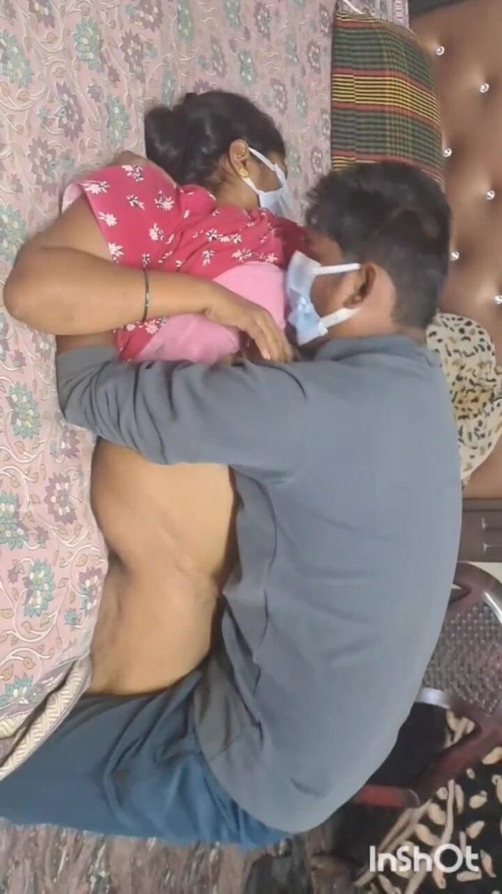 Benita sweety: Indian Tamil Cuckold Couple Threesome Hot