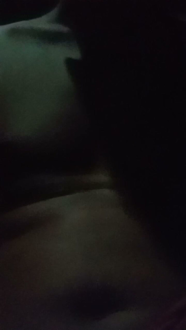 Haru862: Salut, prietene, sunt băiat bengalez din Kolkata, koi ladki hai,...