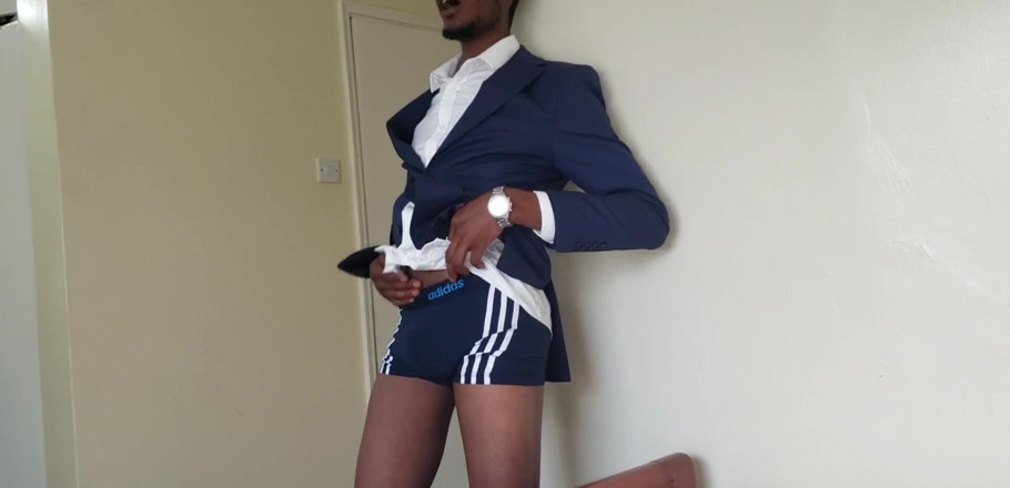 Only_dawi: Sexy gay šéf Teen si honí ptáka, než odejde z domu