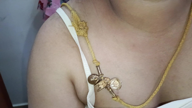 Muruga: Mătușă desi sexy se fute înainte de a fi goală cu...