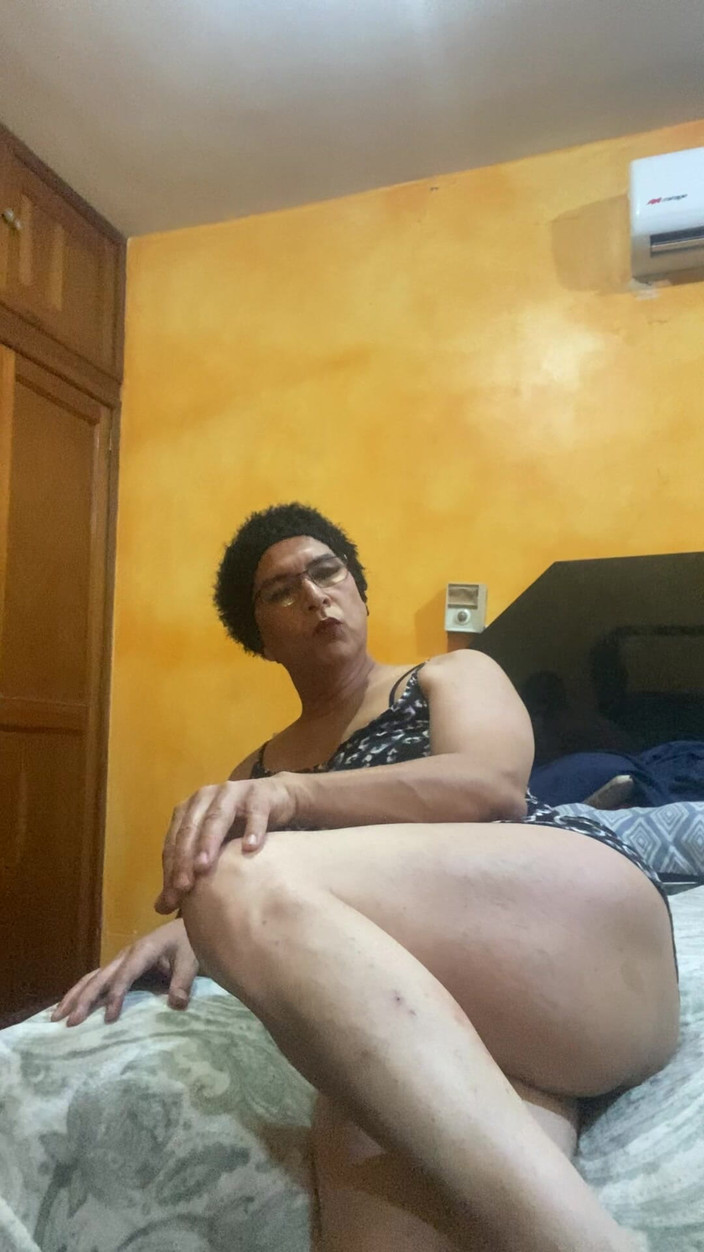 Emmanatmx: Emmanataly 핫한 허벅지 쉬멜