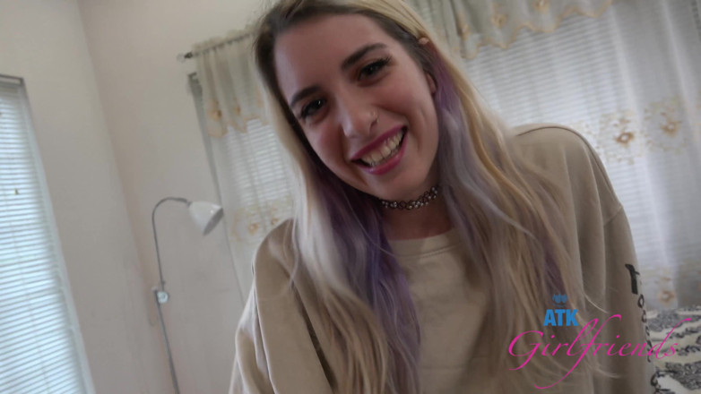 ATK Fans (Girlfriends): Vous n’avez jamais rencontré Pearl avant, mais elle est prête à...