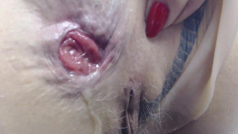 Melissa Johnson: Je Bent Een Kontneukende, Rosebud-likkende, Sperma-etende Teef