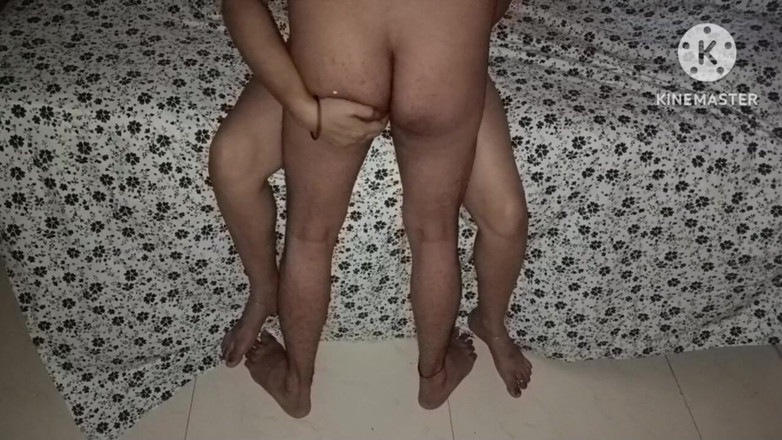 Poonamrandi143: Indická desi vesnice Bhabhi Sex