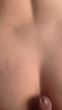 Prietenul soțului meu a făcut sex în trei cu noi