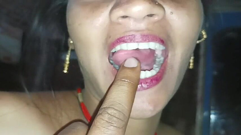 PrincyVicky: Esposa india chupando y follando
