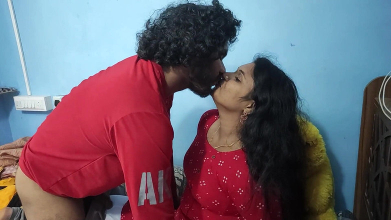 Vaishnavysharunraj: 捆绑SM手被绑住，和女朋友的口交性爱