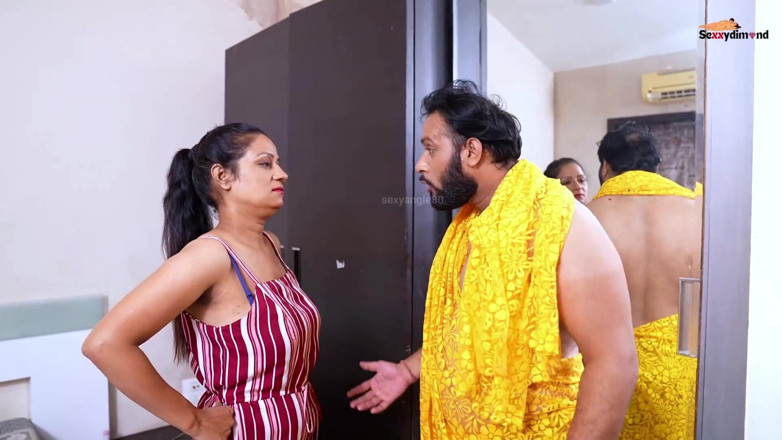 Kilash: Desi indiana sorellastra rosa figa rosa Saree stepson si innamora...