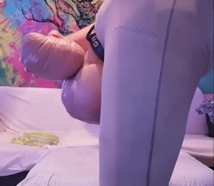 Monster_Meat_: Kecergasan untuk ayah besar dengan daging besar