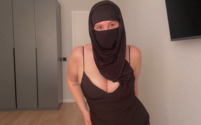 Nviz: Seksowna muzułmańska dziewczyna daje pierwszą kremówkę