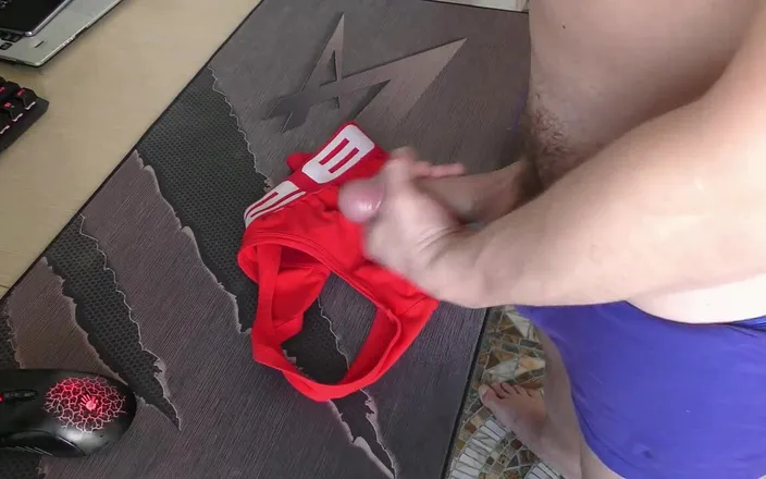 qaz11: handjob on cam-280