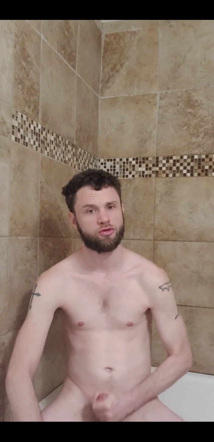 TalenJames: Jacking i cumming w nowej łazience.