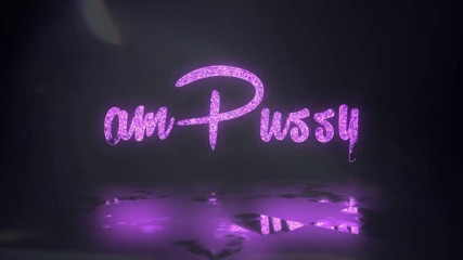 AmPussy: Amateur girl takes shower and stuffs scissors