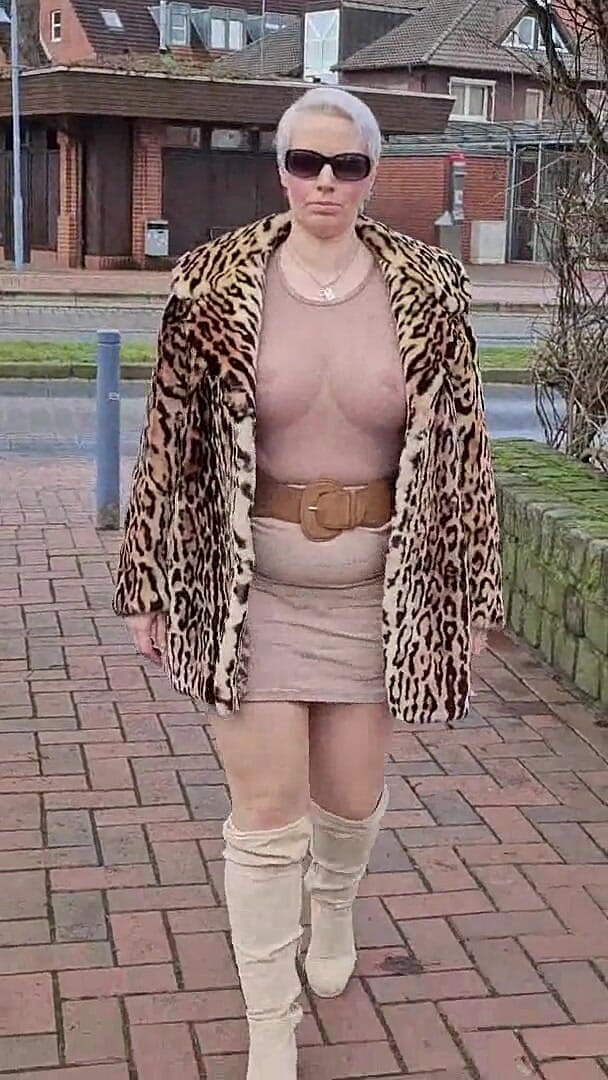 UserBitch1: In the Middle of the City