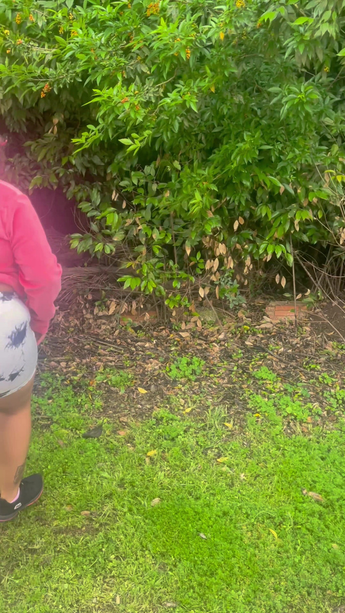 Cutiepiie Chubby: Cewek semok kulit putih ini lagi asik memeknya sambil sampai