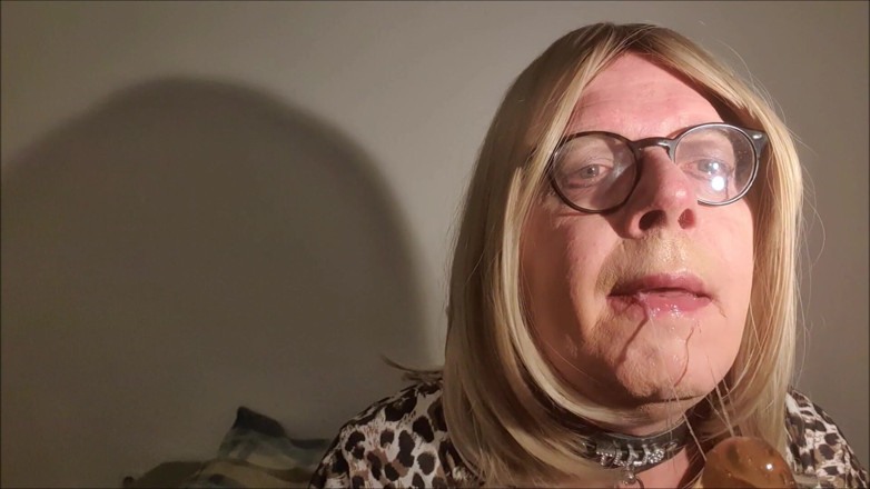 Christiane Cocks: Otários de pau reais treinam duro - treino de garganta dildo...